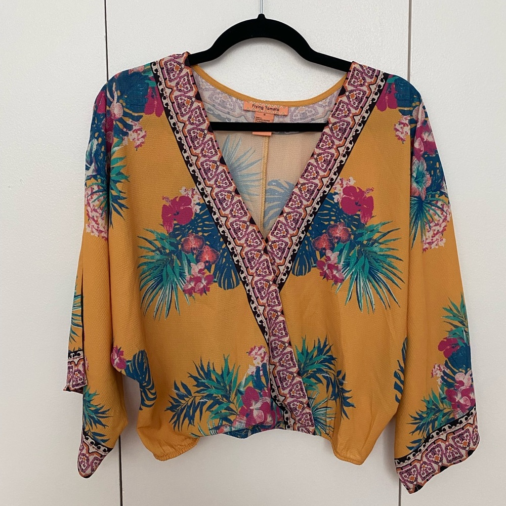 Flying Tomato - Tropical Floral 3/4 Sleeve V-Neck Blouse